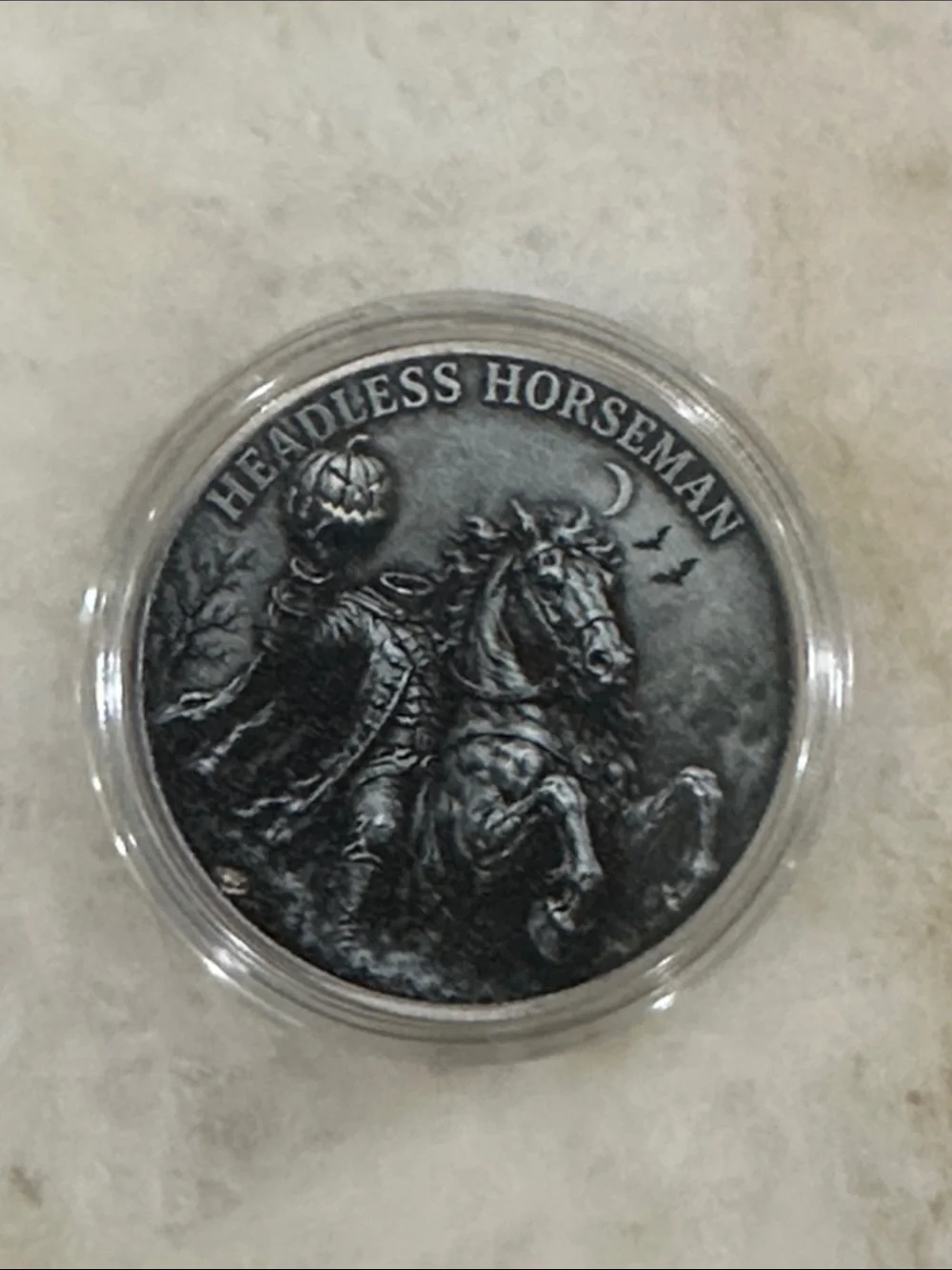 Headless Horseman Decorative Silver-Gray Collector Coin